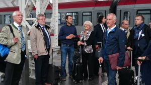 Die Delegation der Initiative mit den Vertretern der DB und Frau Peijs beim Besuch des neuen Salzburger Bahnhofs.